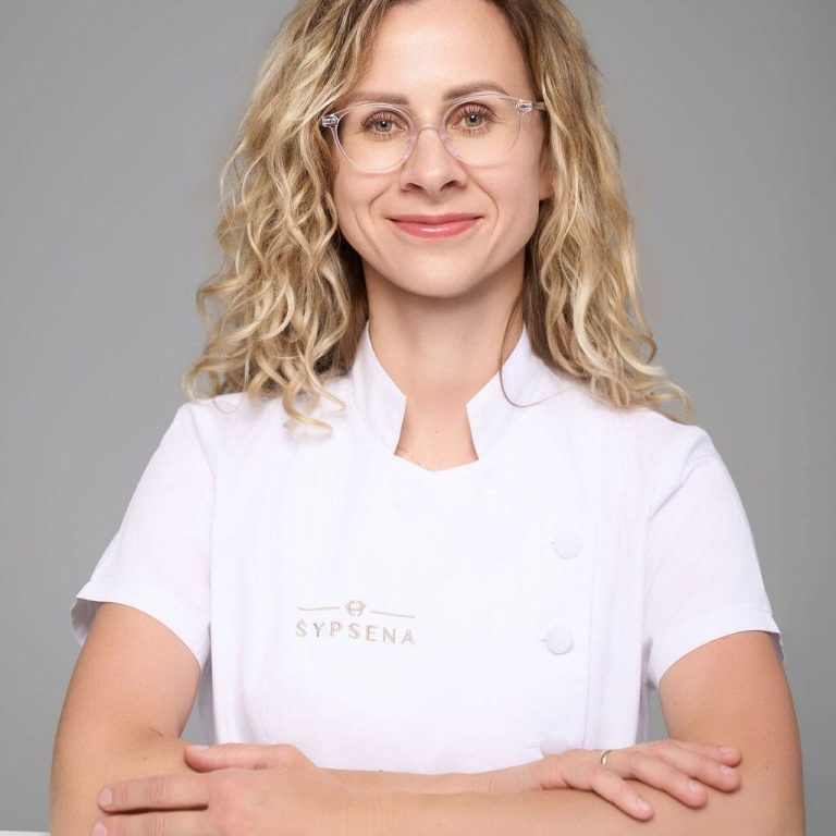 Renata Tamošiūnienė Protezuojanti gyd. odontologė